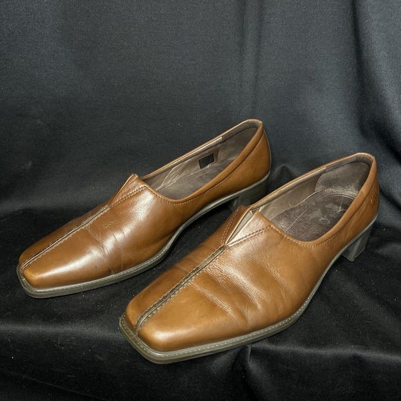 Ecco Womens Leather Slip On Low Heels Brown Loafers Size EU 40 US 9-9.5 - Picture 3 of 5